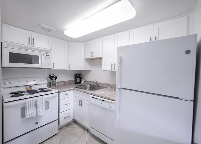 234 Fully Furnished 1br Suite-outdoor Pool *