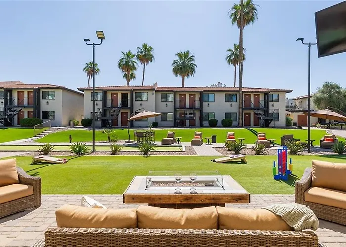234 Fully Furnished 1br Suite-outdoor Pool